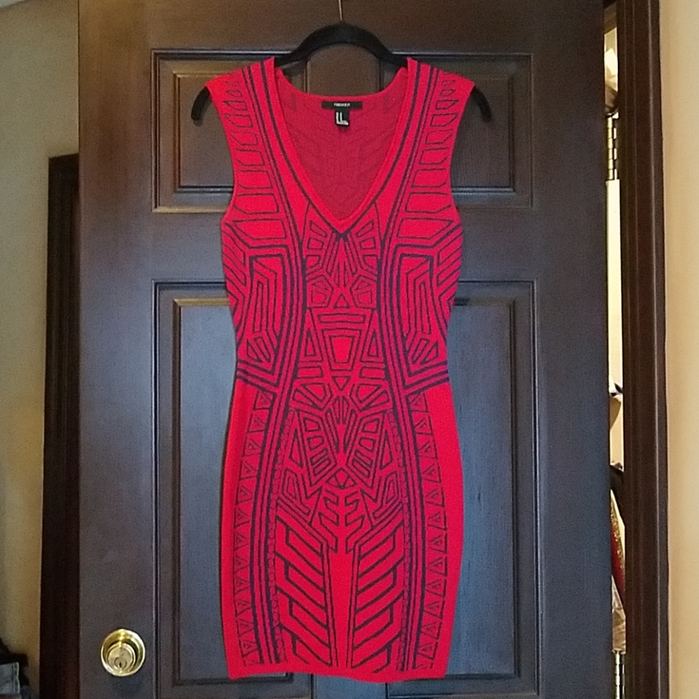 Red Dress a la Herve Lager